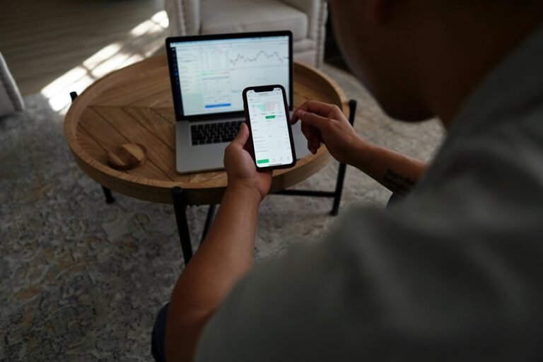 profitable online portfolio creation